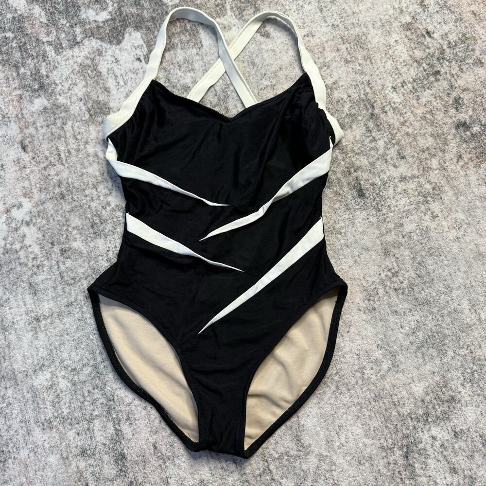 The Slim Suit Women's Two-Tone One Piece Swimsuit Black/White Size 8 Beach